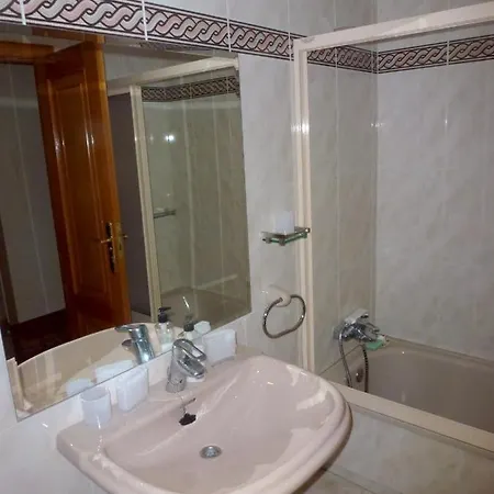 Apartamento 3 Bedrooms At 50 M Away From The Beach With Sea View And Furnished Terrace *
