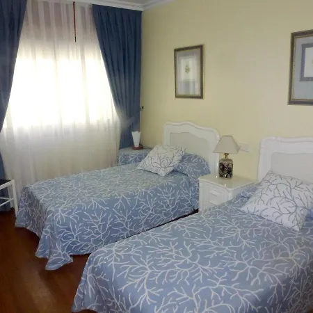 3 Bedrooms At 50 M Away From The Beach With Sea View And Furnished Terrace Apartamento