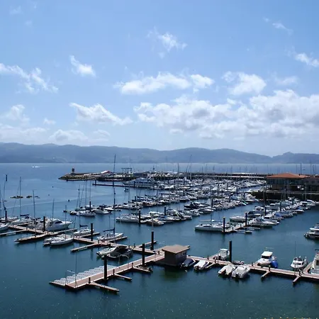 3 Bedrooms At 50 M Away From The Beach With Sea View And Furnished Terrace Sanxenxo